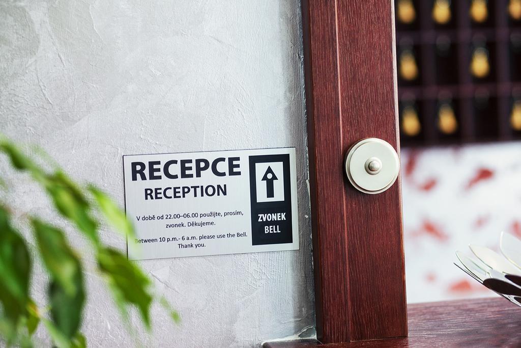 Hotel Atlas Бенешов Екстериор снимка