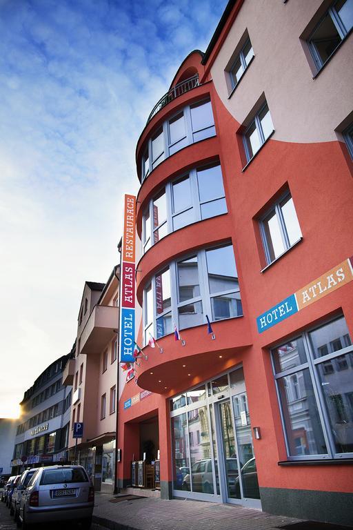 Hotel Atlas Бенешов Екстериор снимка